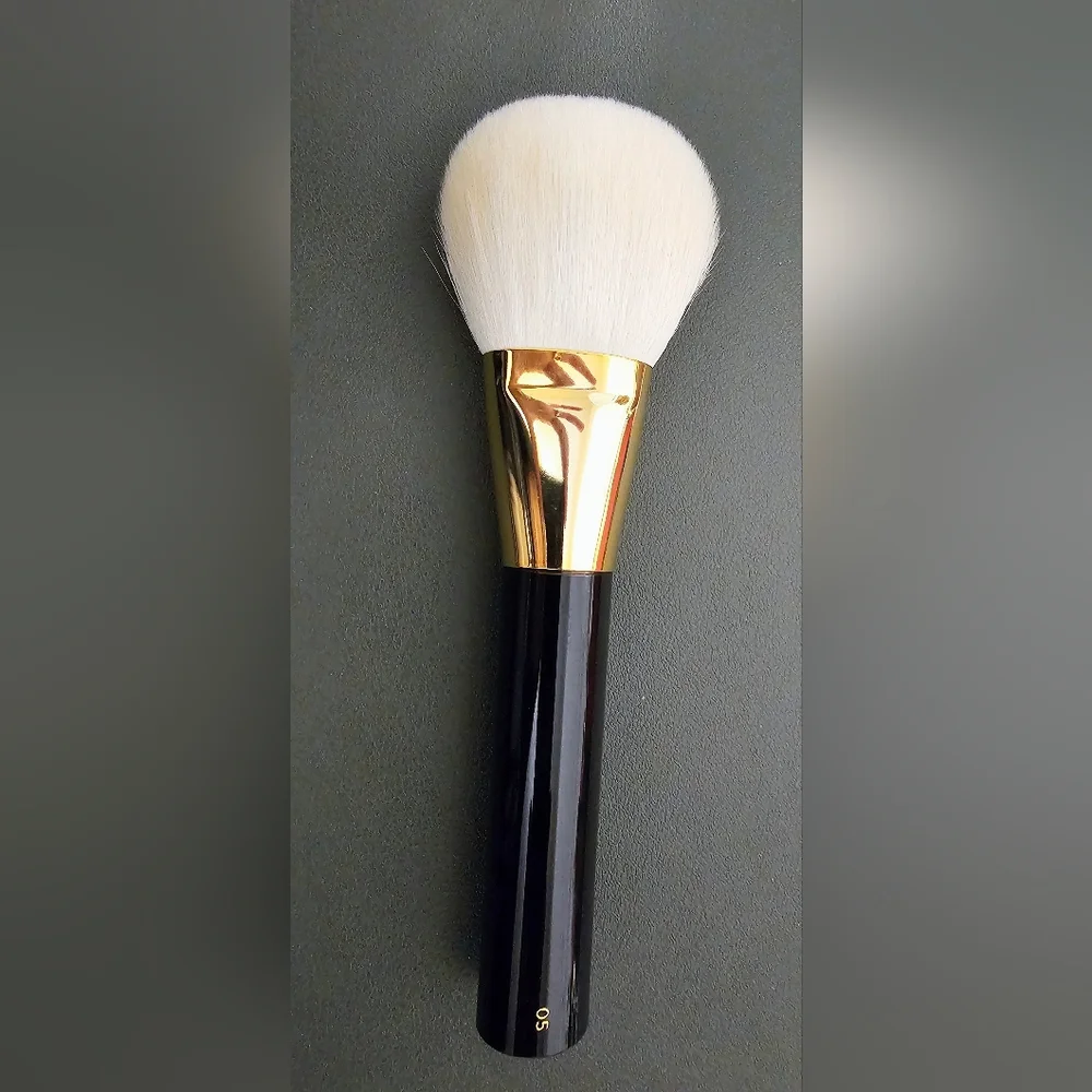 Tom Ford Bronzer Brush 05 Goat Hair - Picture 3 of 5